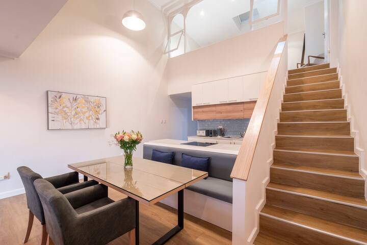 Oceans Haven Double Volume Penthouse with views gallery image 4