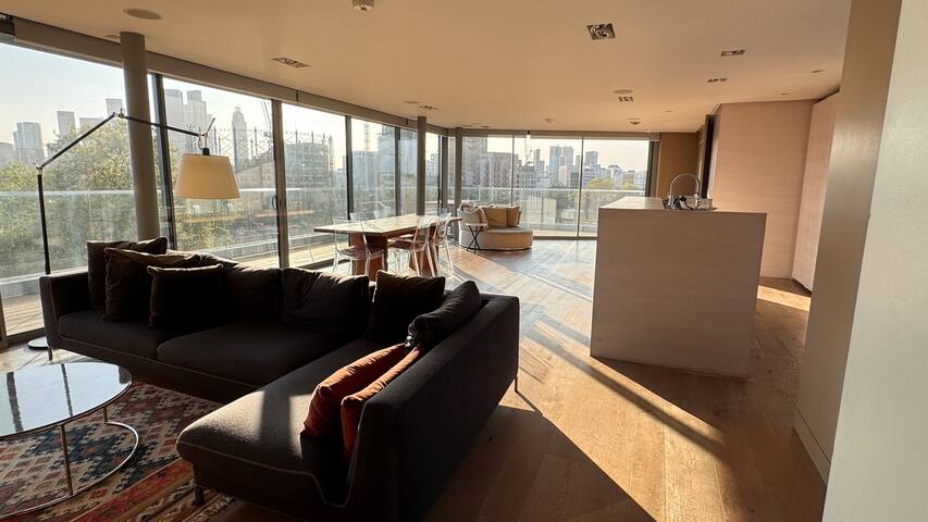 View Landmarks from This Luxury Penthouse Apartment