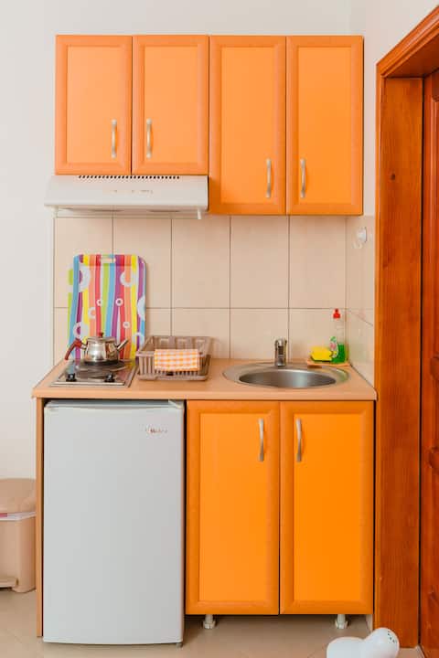 Top performing Airbnb: Studio 30 meters from sea in Tivat