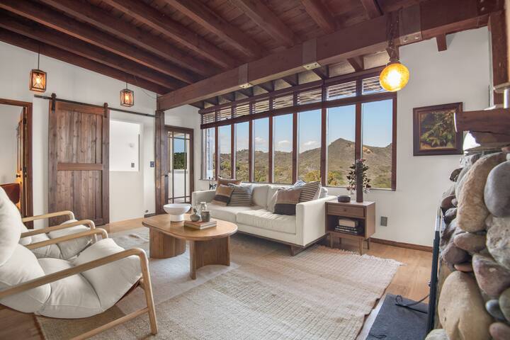 Eagles Nest: Epic views, beach, in NY Times, Dwell gallery image 2