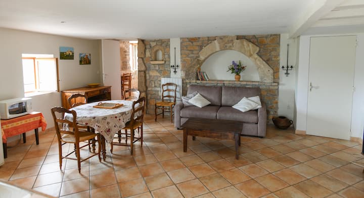 Gîte En Pierre Proche Des Gorges De L'ardèche - Alba-la-Romaine