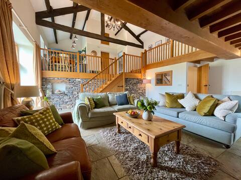 Gorgeous barn & setting, just 10 mins from Bowness