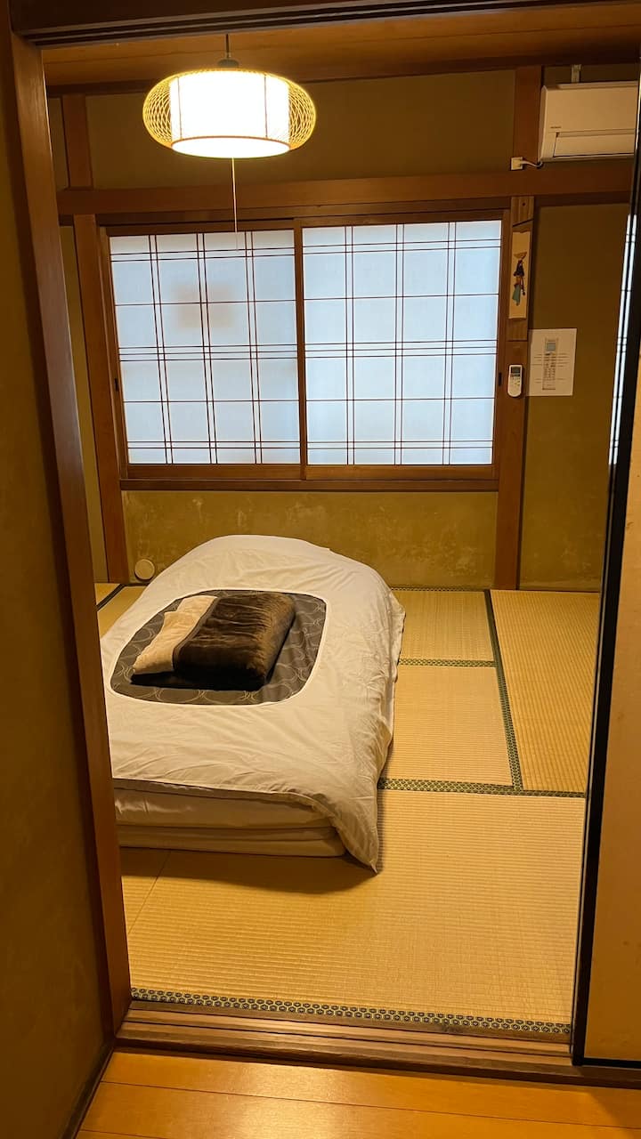 غرفة النوم 1