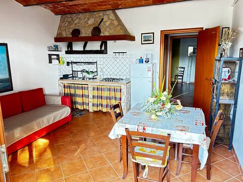 Proprietà Airbnb di successo: Giglio apartment in farmhouse with swimming pool a Casciana Terme Lari