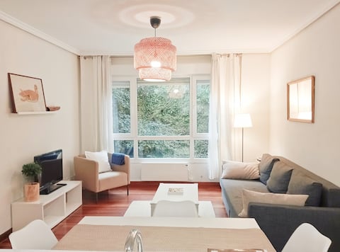 Apt./Old Town 5 min walking distance/Quiet Area