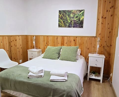 Casa da Travessa T2 Apartments (Levadas)