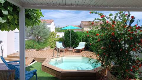 Villa and pool between Nîmes and Montpellier