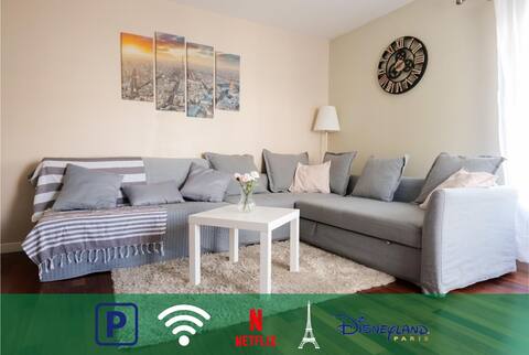 Spacious Apartment - 11 people - Disneyland & Paris