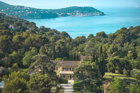 Luxurious 600 m2 estate Côte D'Azur Sea View