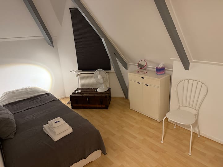 غرفة النوم 2