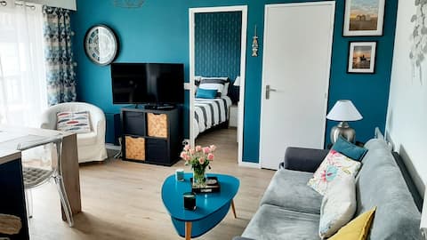 Popular Airbnb listing: Very nice 2 rooms, lots of charm, 50 m from the beach. in Villers Sur Mer