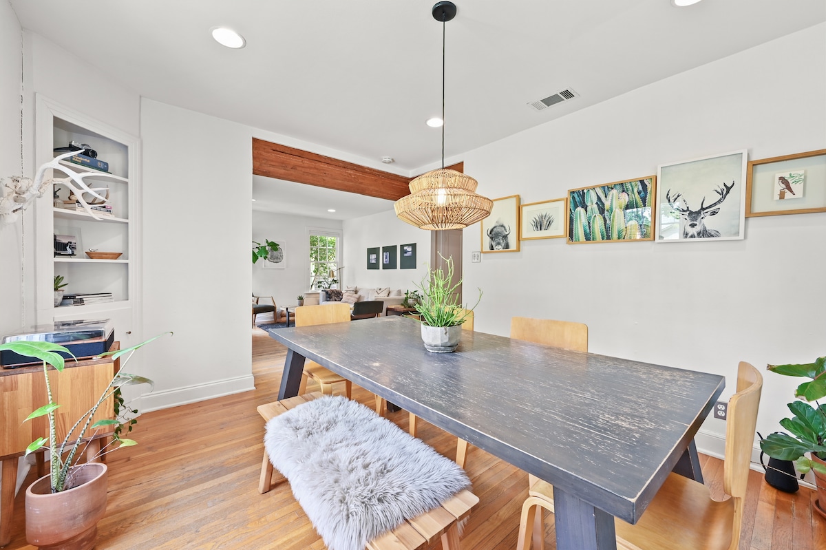 Charming Zilker Bungalow • Walk to Barton Springs