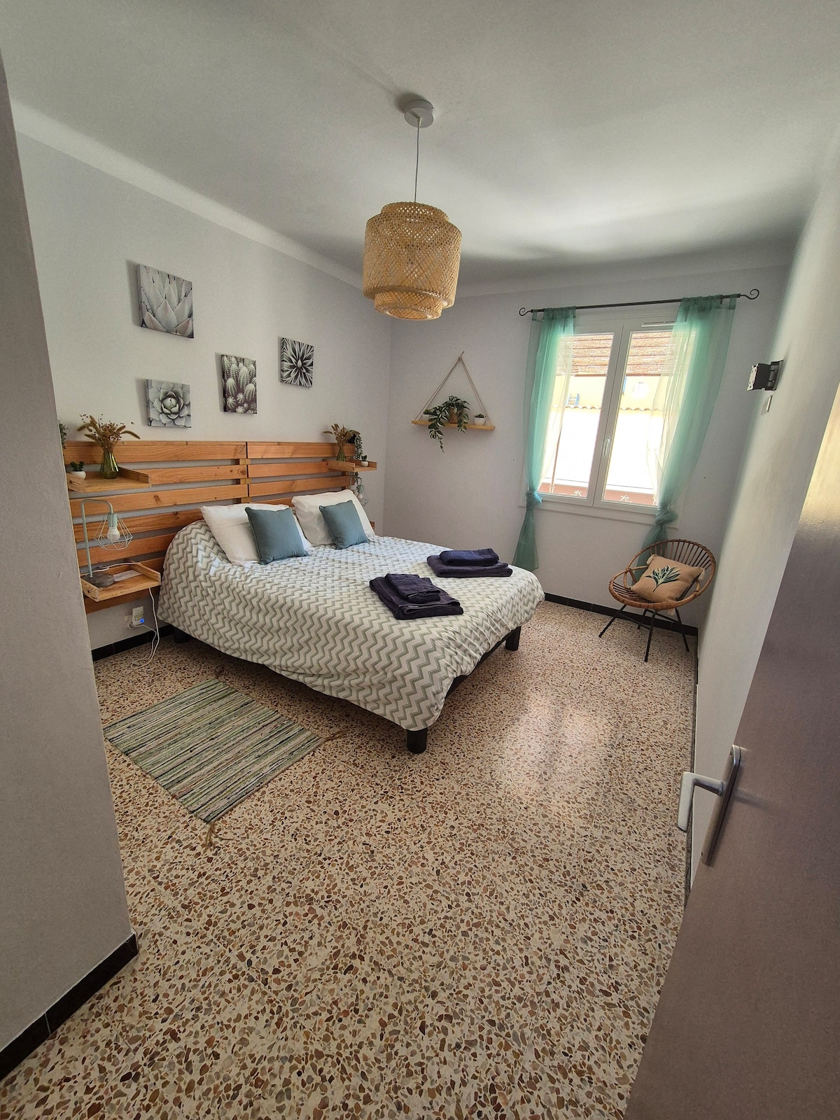 საძინებელი 2