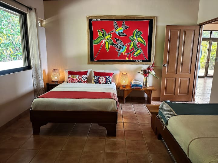 Guest House #1 - Balinese lady room - 2 bračna kreveta