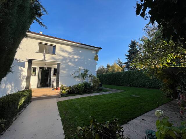 Farniente au bord du Lac gallery image 2