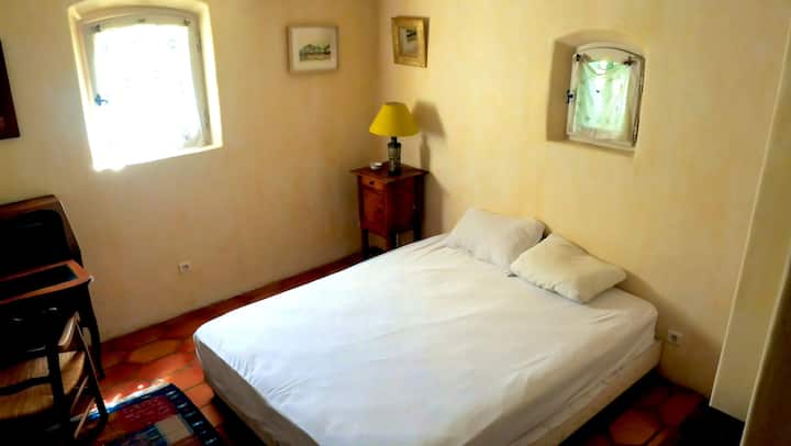 საძინებელი 9