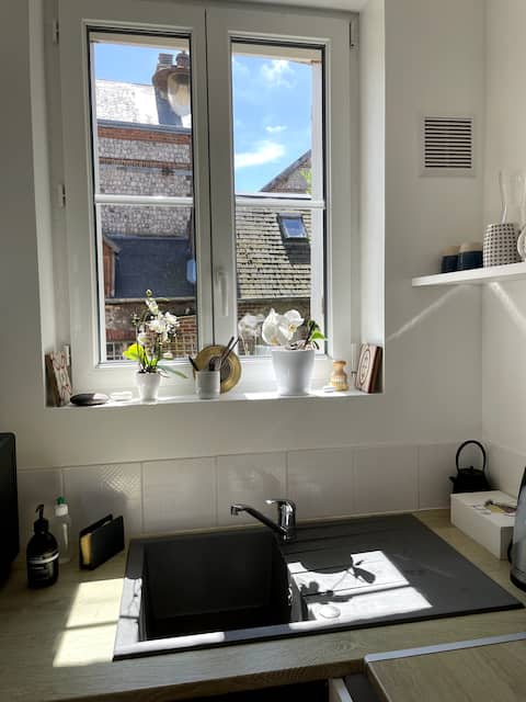 Top Airbnb: Fisherman's house with sea view in the heart of Étretat in Étretat