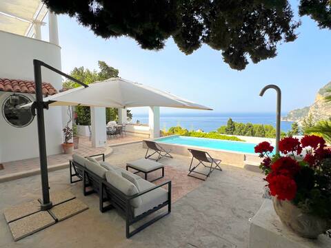 Villa Hibiscus