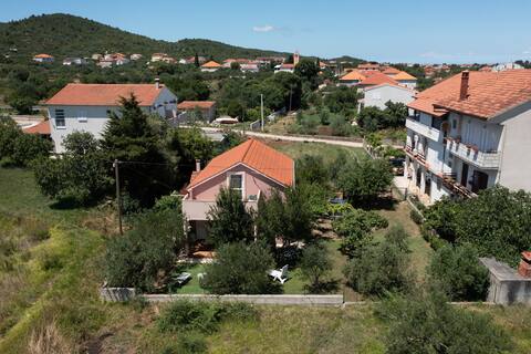 Whole estate just for you, 20m from sandy beach