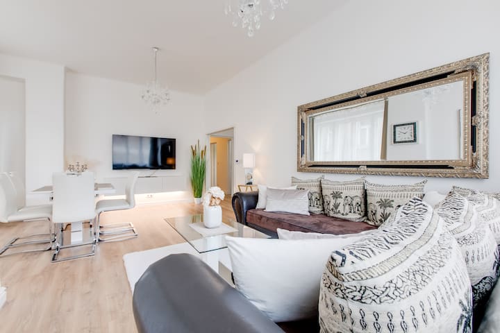 Wenceslas Square Royal Two Bedroom Apartment