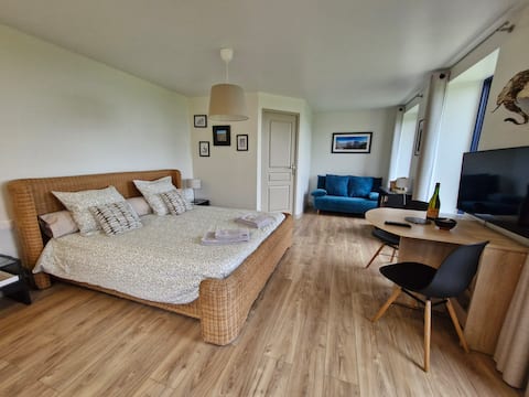 Airbnb performant: Magical place overlooking Douarnenez Bay à Finistère