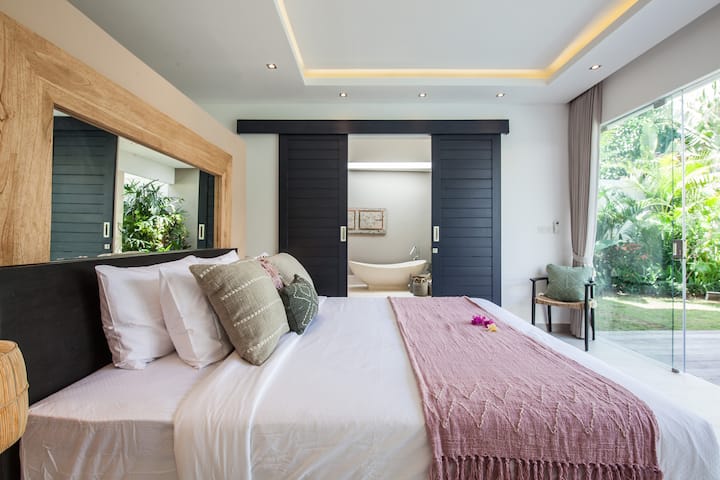 საძინებელი 4