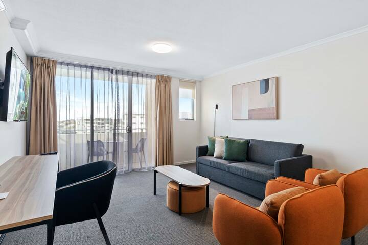 Executive Two Bedroom Apartment gallery image 4