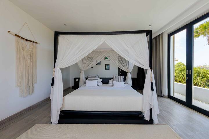 The Beach Villa Cemagi