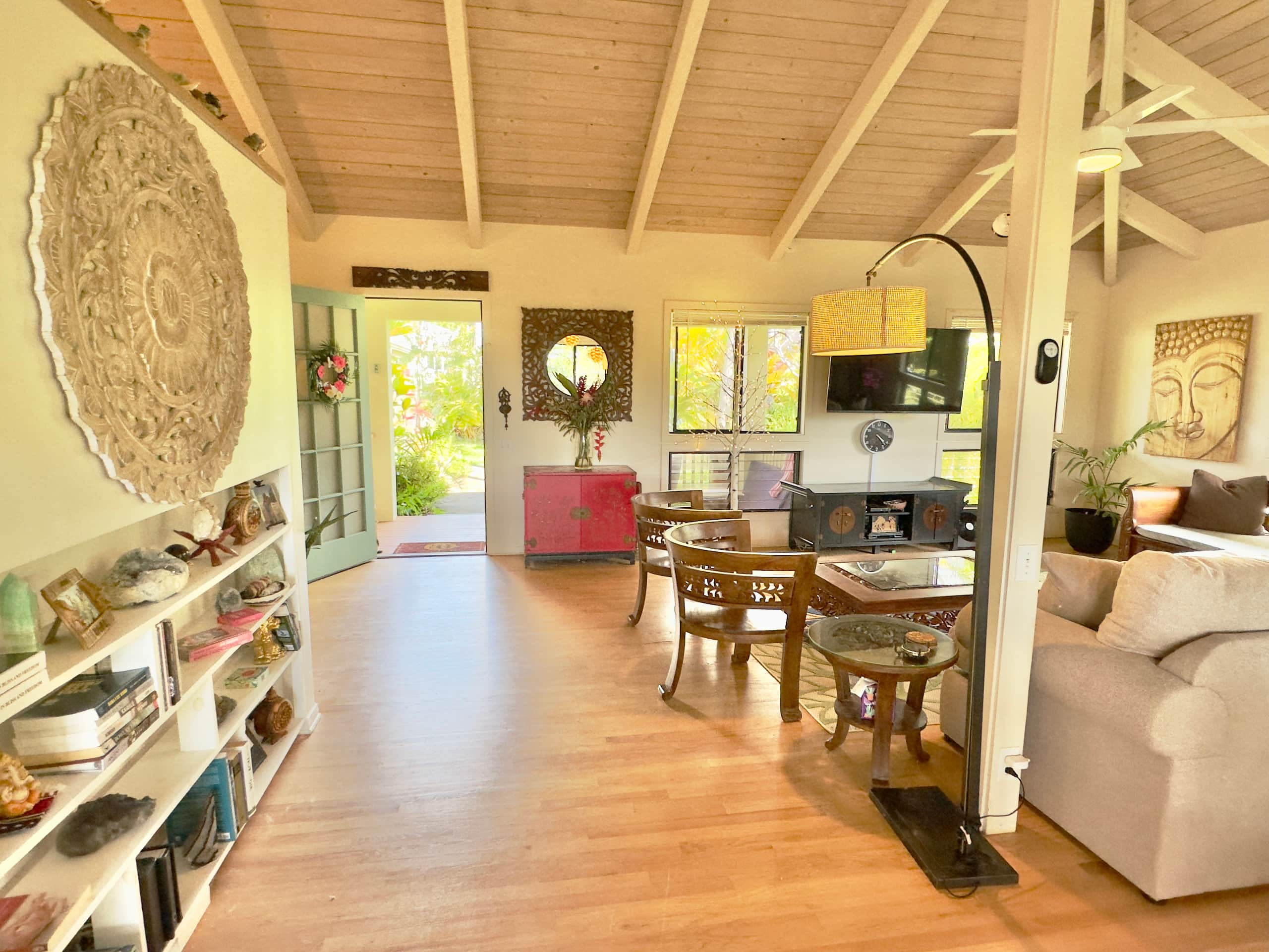 Home in Princeville · ★5.0 · 4 bedrooms · 6 beds · 3.5 baths - Image 47