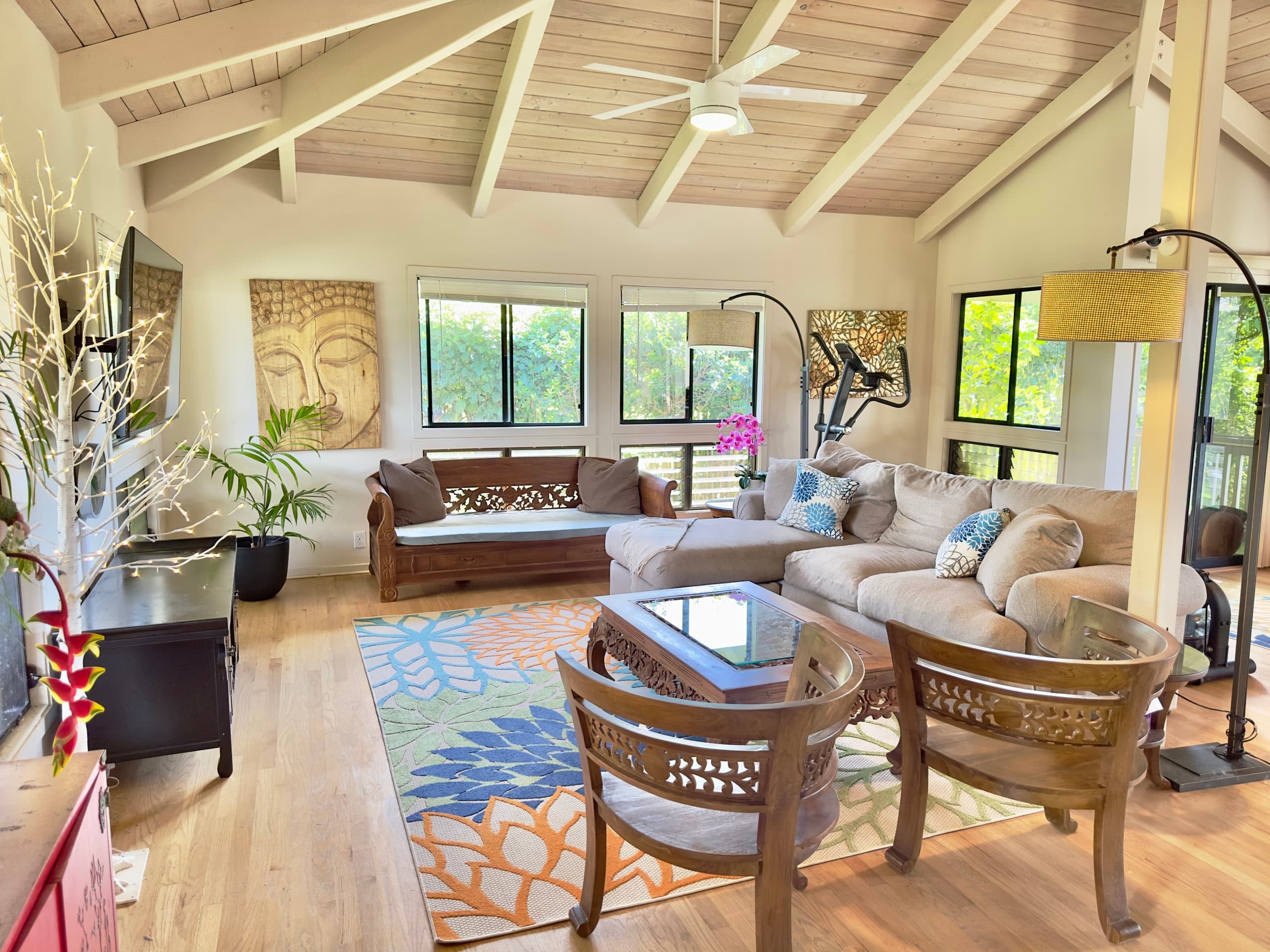 Home in Princeville · ★5.0 · 4 bedrooms · 6 beds · 3.5 baths - Image 44
