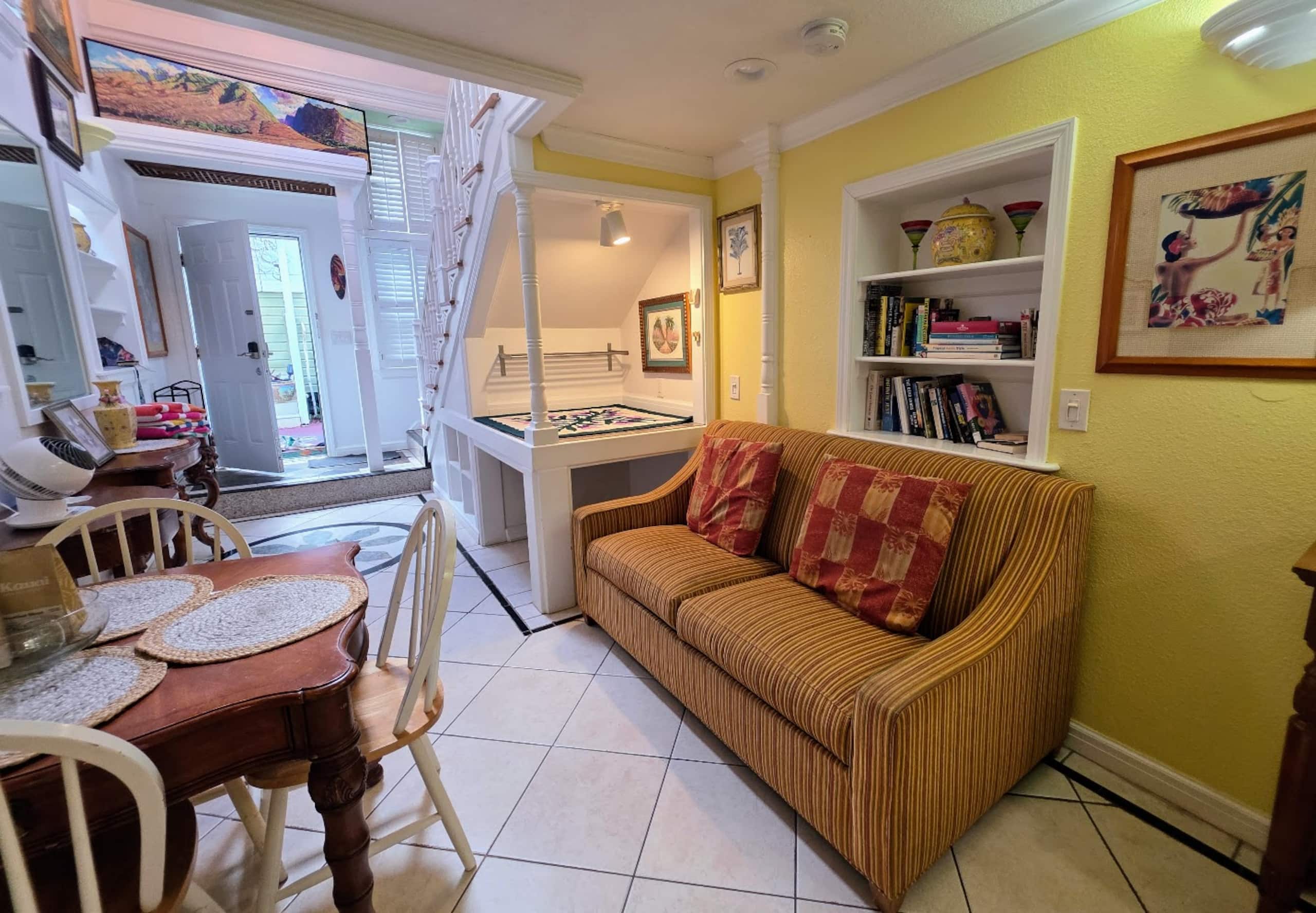 ♥ Stylish Spacious 1BR 2 floor Loft close to beach - Photo 12