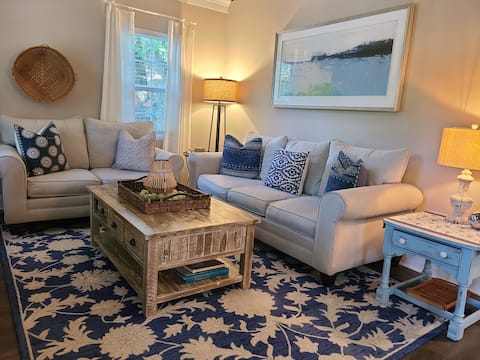 Top performing Airbnb: The Sunshine Cottage Historic Dist~7 Bl to Bay St in Beaufort