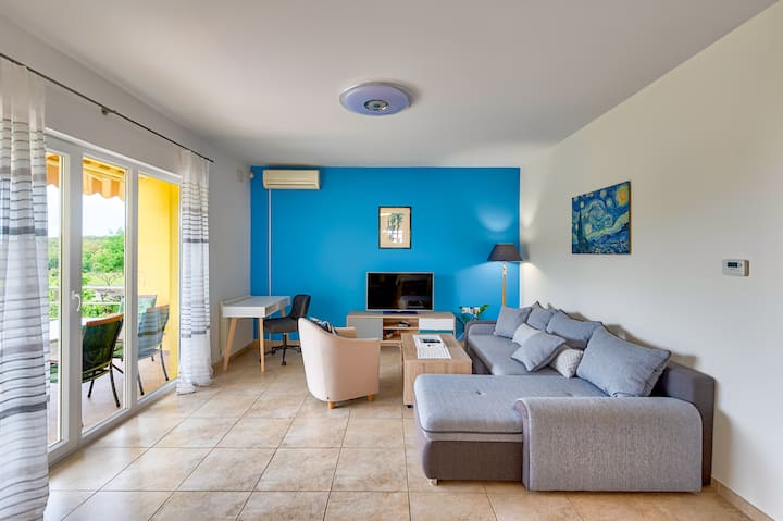 Cozy Apartment For 4-6 With Sea View - Croatia
