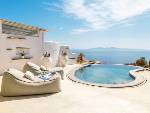 Infinity suite with private pool - Tinostra Casa