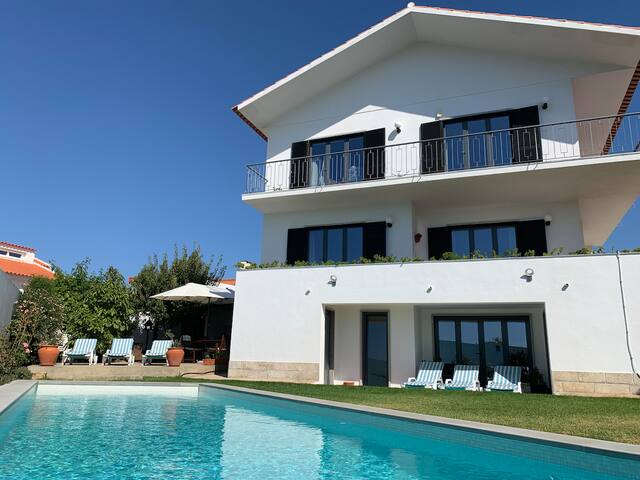 Great View Pool Villa by S Pedro do Estoril Beach