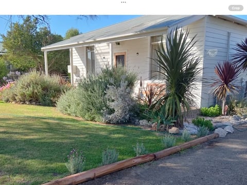 Anderl's Beach Cottage