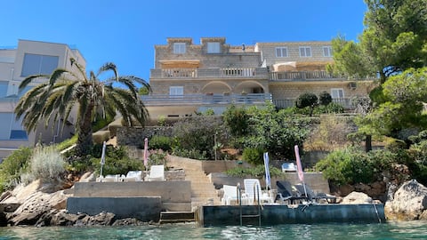 Successful Airbnb property: LOVELY APARTMENT ANTE A in Račišće