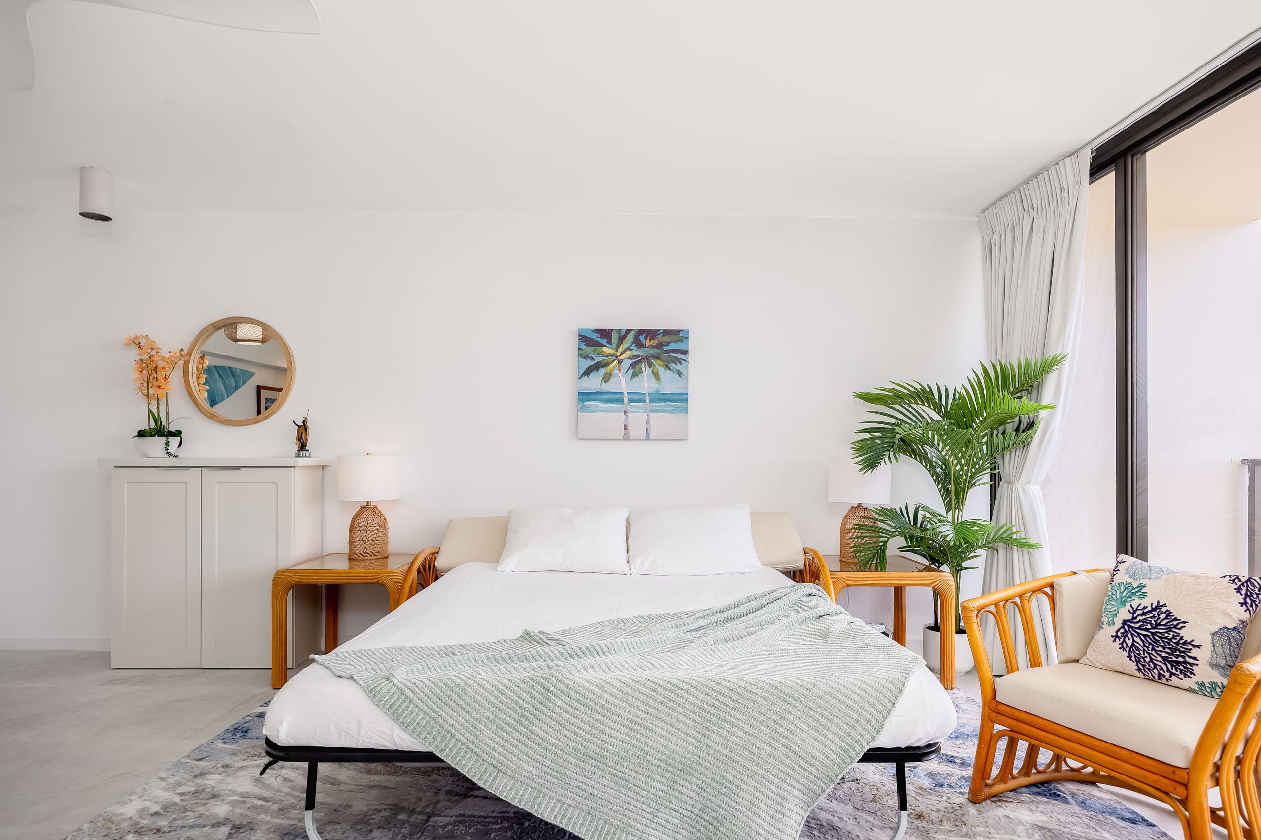 Condo in Honolulu · ★4.85 · 1 bedroom · 2 beds · 1 private bath - Image 15
