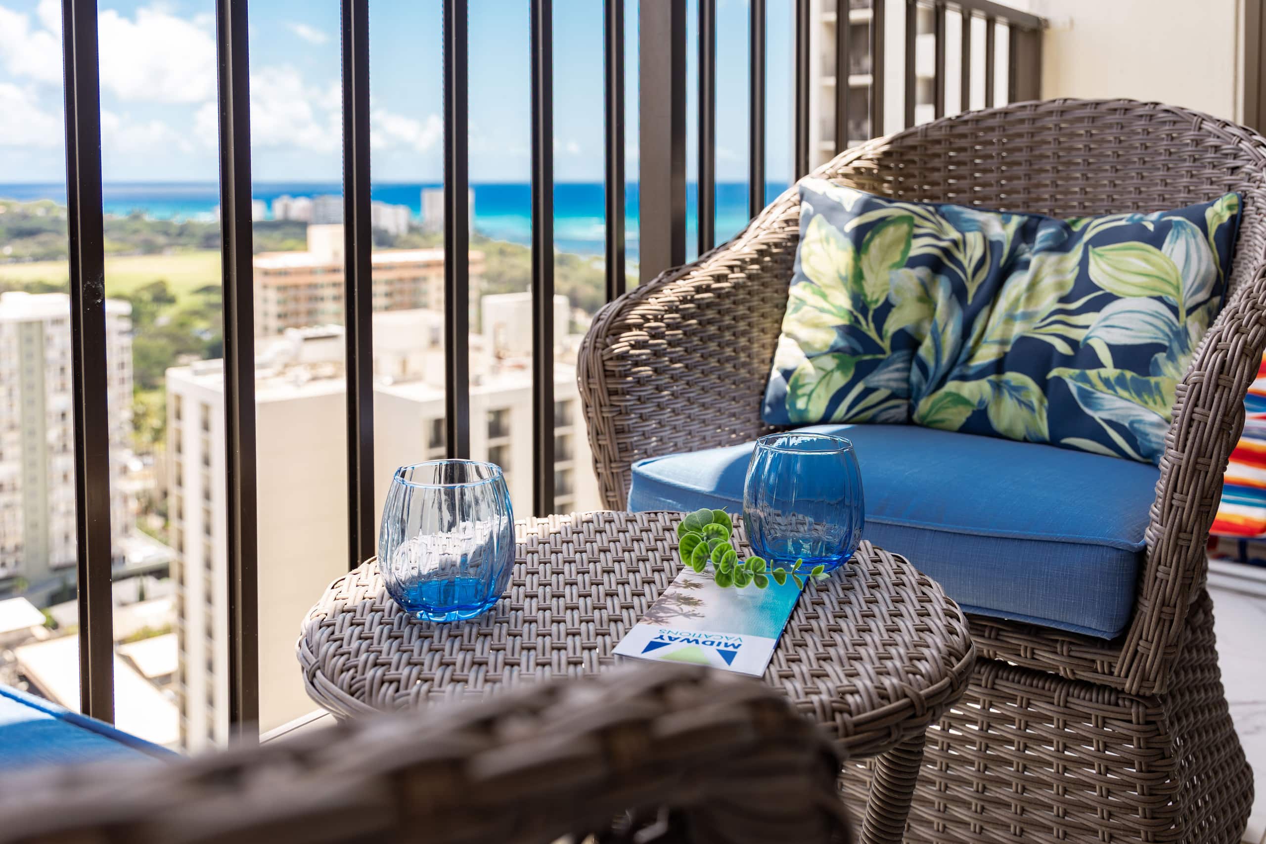 Condo in Honolulu · ★4.85 · 1 bedroom · 2 beds · 1 private bath - Image 59