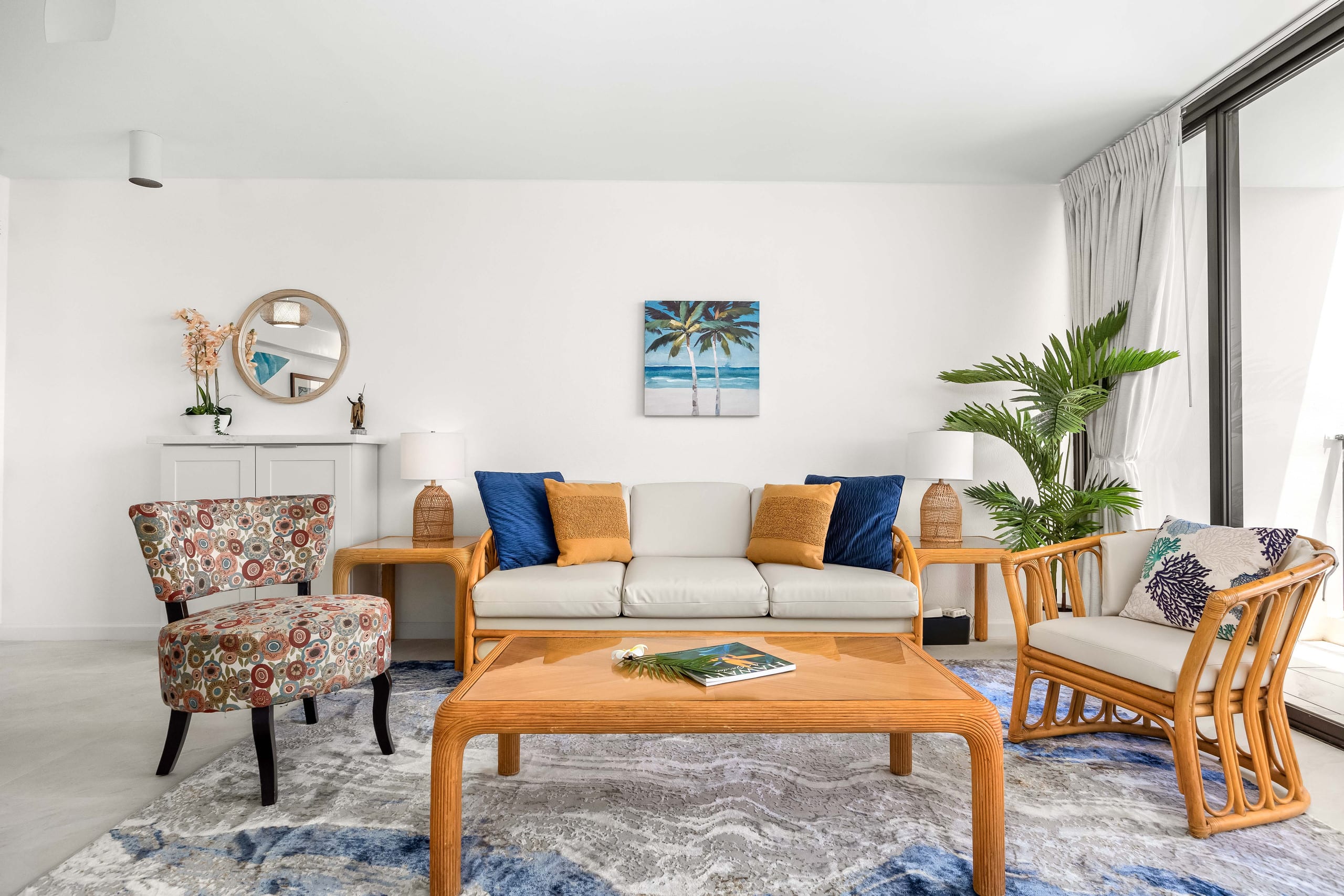 Condo in Honolulu · ★4.85 · 1 bedroom · 2 beds · 1 private bath - Image 4