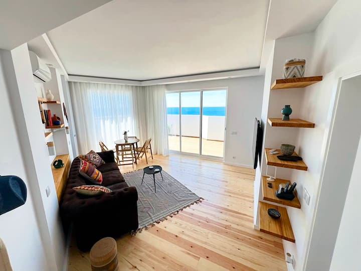 Luxury Seafront Penthouse With Private Jacuzzi - Armação de Pêra