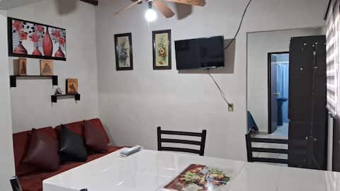 Airbnb con mejor rendimiento: *Casita Felixz* Rest in the heart of the Village en Cuatro Ciénegas De Carranza