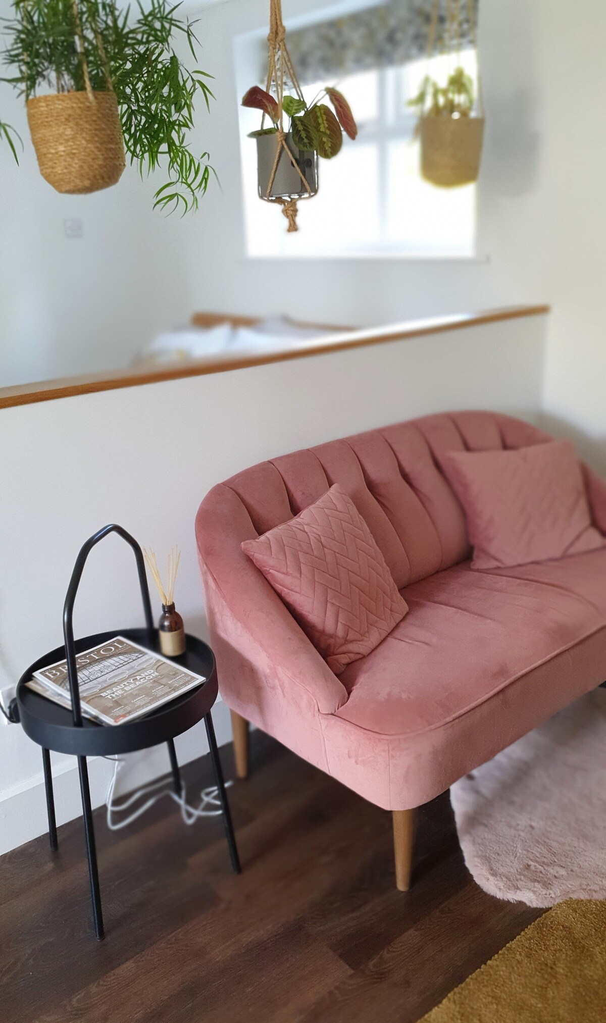 Top Airbnb: Chic space close to the amazing Gloucester Road in Filton