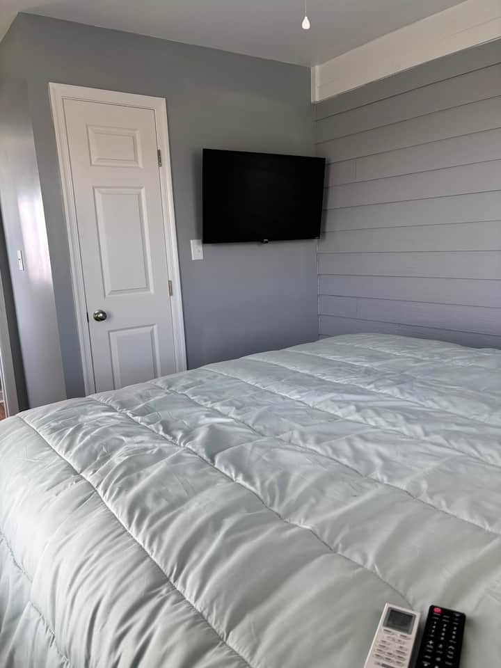 Dormitorio 3 - Cama tamaño king (se puede convertir en individual)
