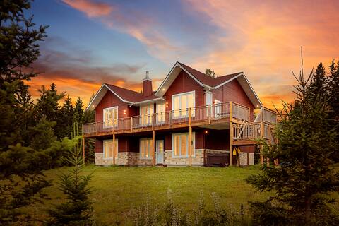 Elegant Lake Front Chalet