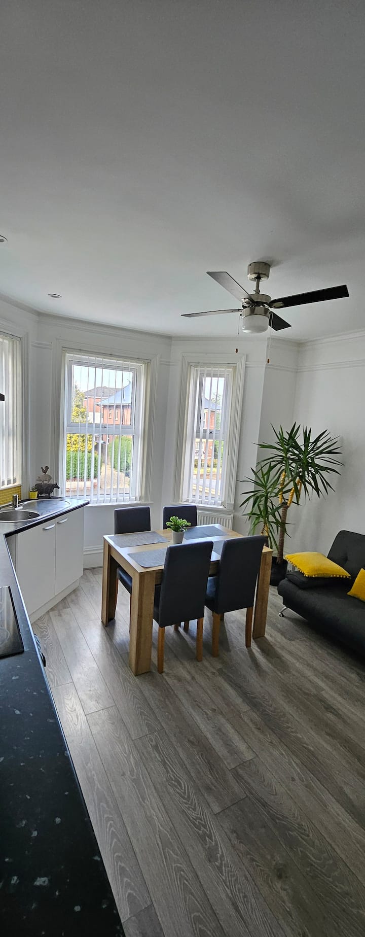 Bournemouth Town, Two Bedroom  Apartment, Parking - Boscombe