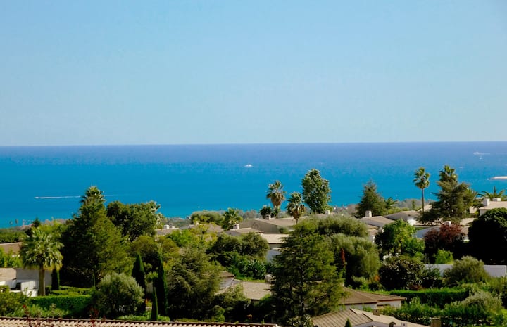 Très Beau 4 Pièces-proche Plage-piscine Et Vue Mer - Biot
