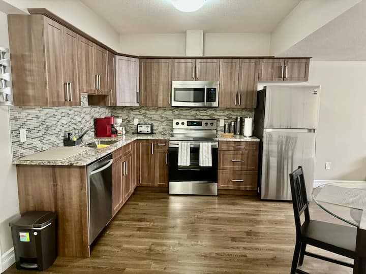 Cozy 2 Bedroom Private Basement Suite. - Fort McMurray