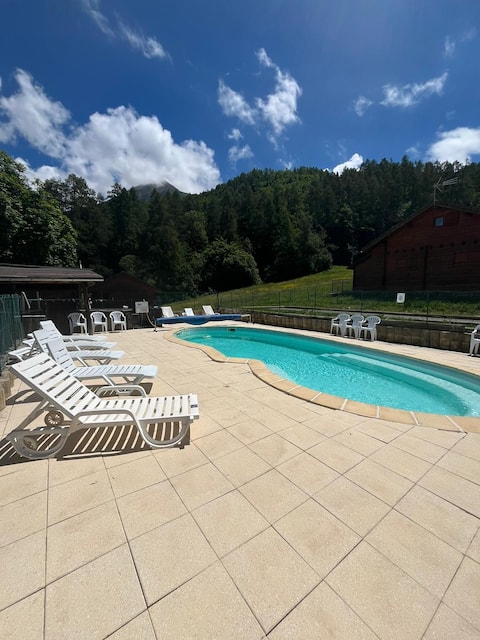 Cottage, nature, snow, foot of the slopes, relaxation
