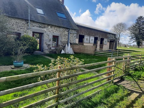 Equestrian gîte for 2 to 8 people Mont Saint Michel
